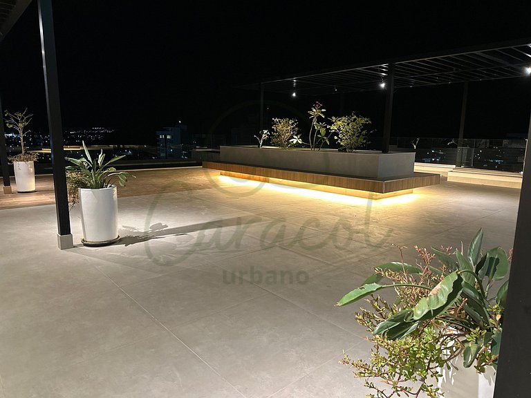 Studio com piscina na cobertura