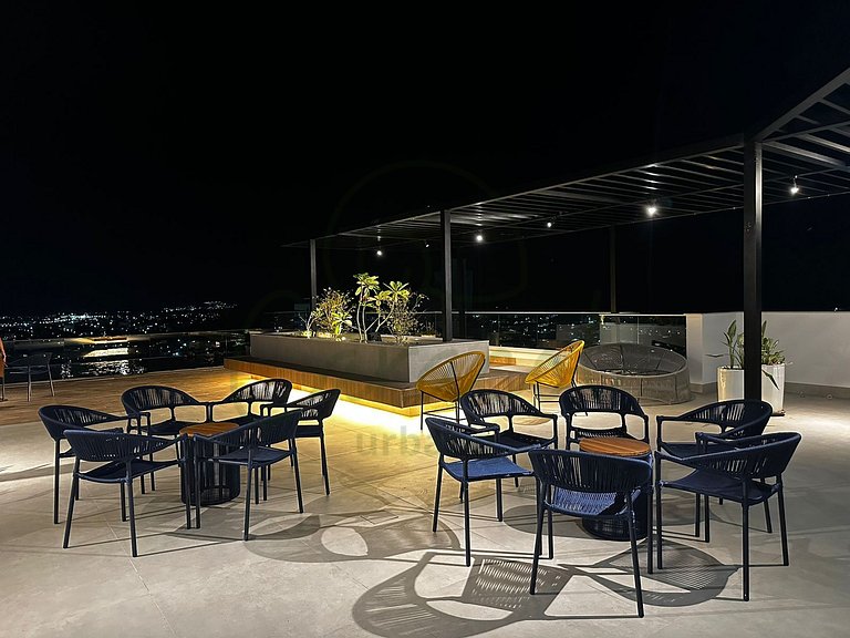 Studios no City House com piscina na cobertura