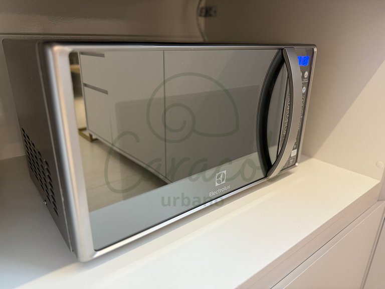 Apartamento com Suíte e sala climatizada