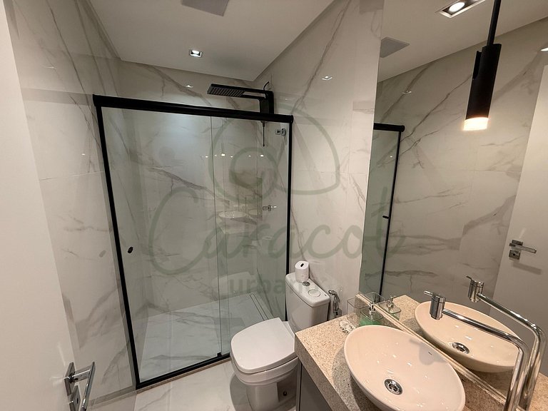 Studio Modelo com piscina na cobertura