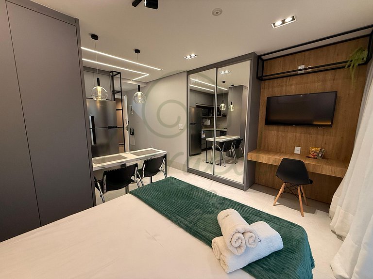 Studio Modelo com piscina na cobertura