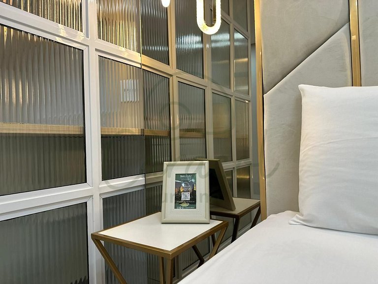 City House Golden Studio