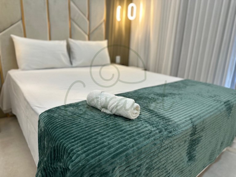 City House Golden Studio