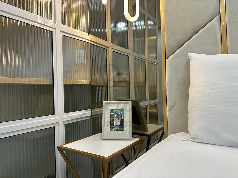 City House Golden Studio