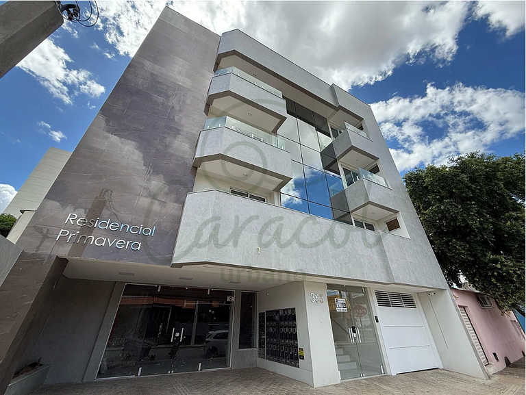 Apartamento com suíte e sala com ar-condicionado